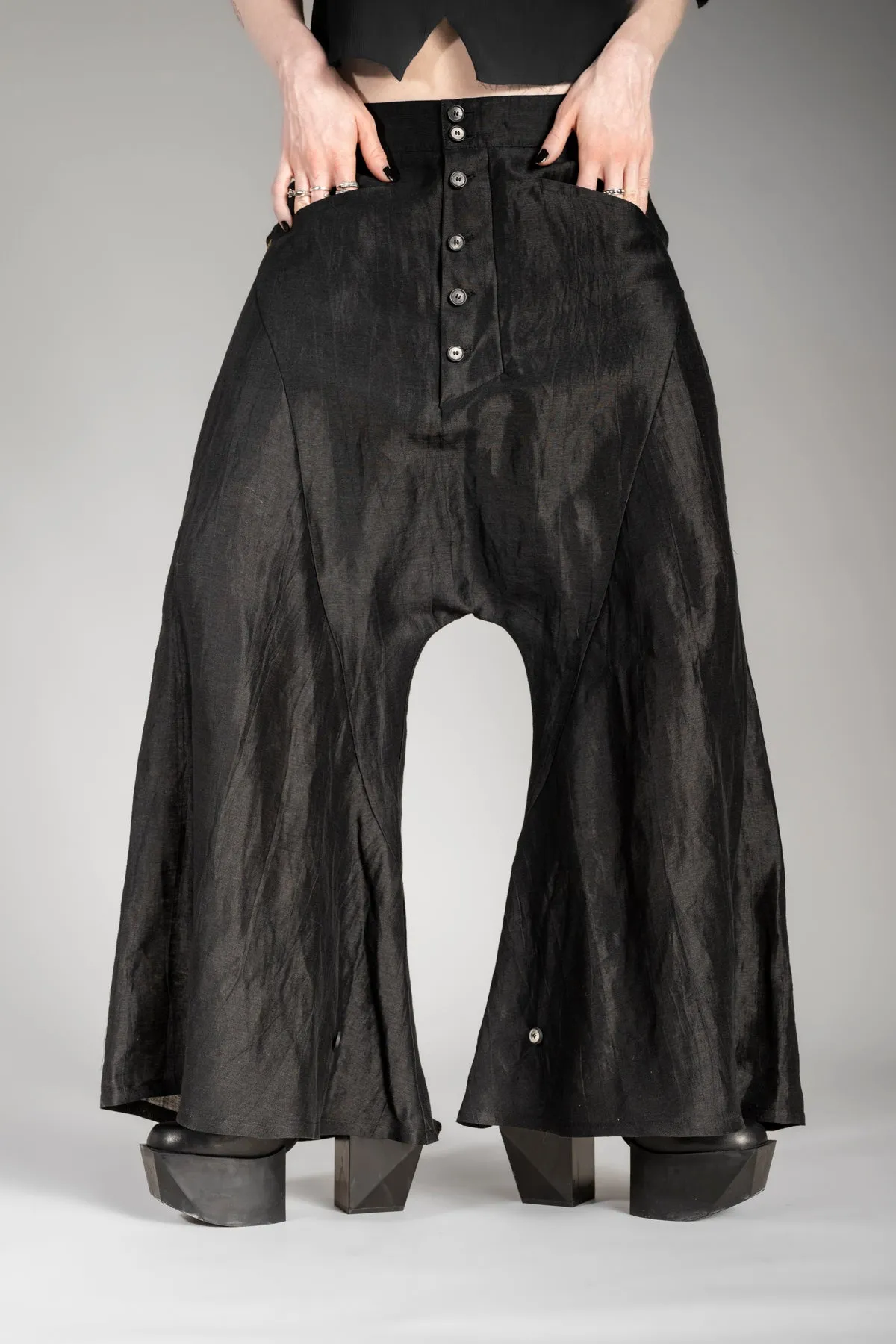 eigensinnig wien | Coltrane | Extravagante Designer Leinen Culotte in Schwarz