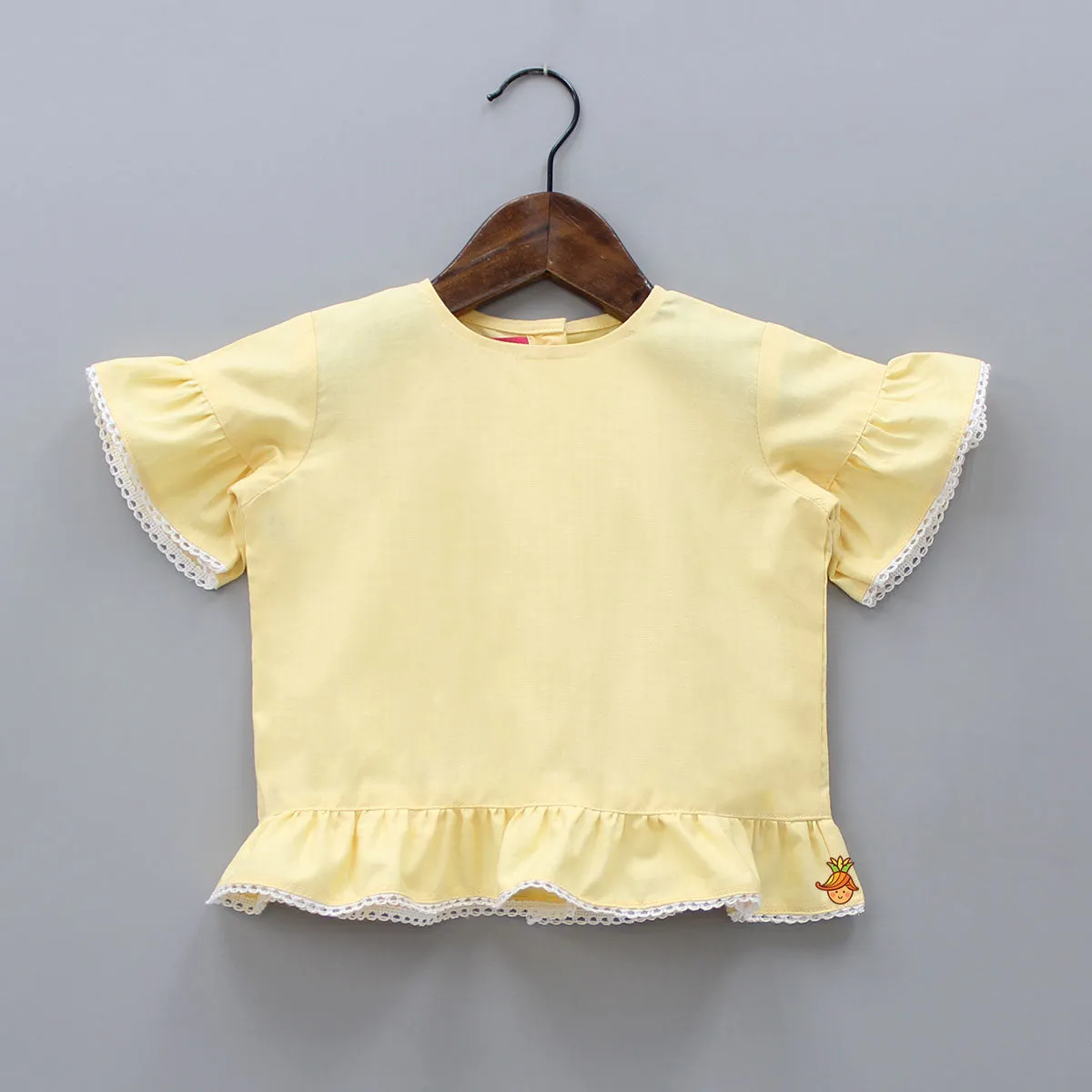 Frilly Yellow Sleepwear